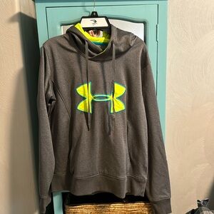 Under Armour semi-fitted hoodie